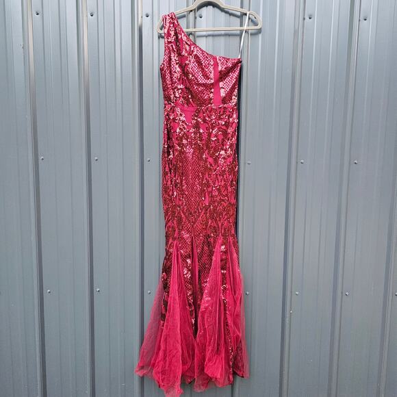One Shoulder Formal Gown Size Medium Dark Red Sequins Flared Bottom Maxi Dress - Picture 1 of 8